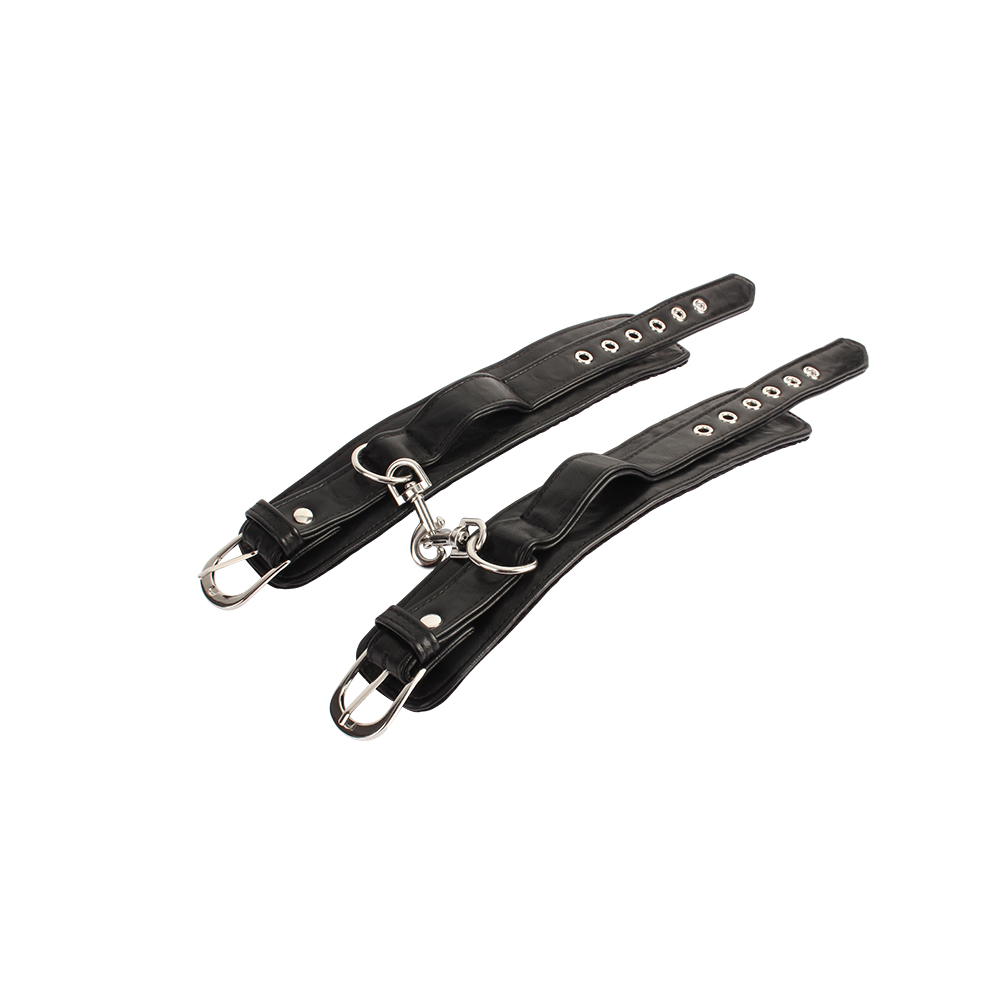 Noir Rion Wrist Cuffs Black - Image 7